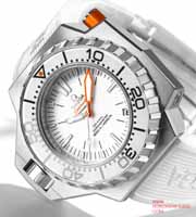 OMEGA Seamaster Ploprof 1200M en blanc 